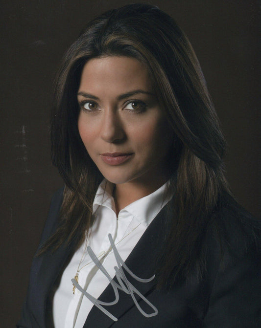 MARISOL NICHOLS SIGNED 24 8X10 PHOTO (1)