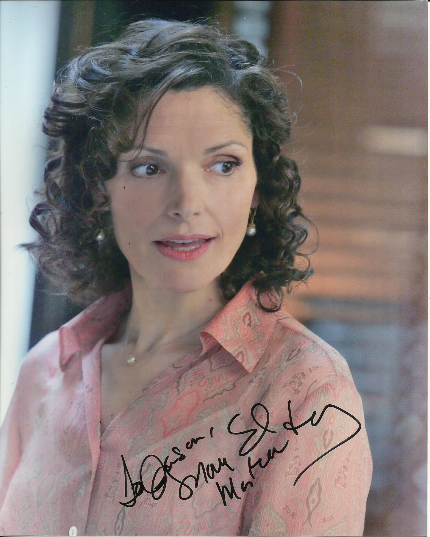 MARY ELIZABETH MASTRANTONIO SIGNED SEXY 10X8 PHOTO (1)