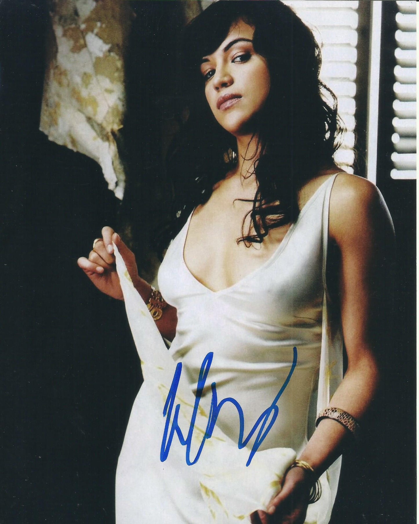 MICHELLE RODRIGUEZ SIGNED SEXY 10X8 PHOTO (3)