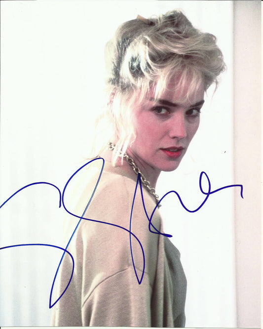 SHARON STONE SIGNED CASINO 10X8 PHOTO