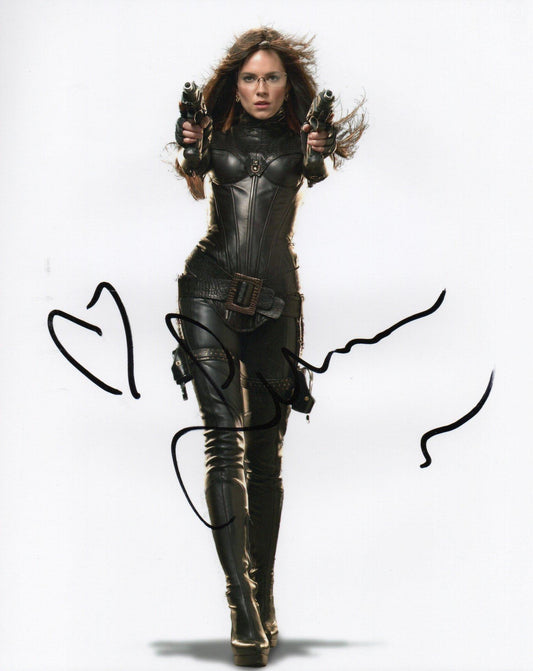 SIENNA MILLER SIGNED SEXY GI JOE 10X8 PHOTO