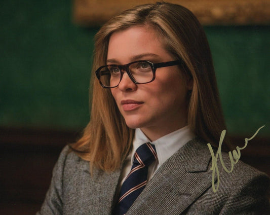 SOPHIE COOKSON SIGNED KINGSMAN 8X10 PHOTO (2)