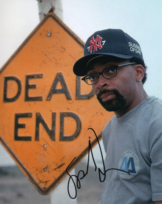 SPIKE LEE SIGNED  8X10 PHOTO (3)