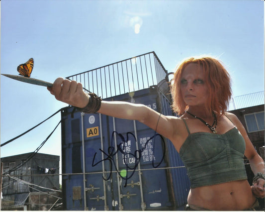 STEPHANIE LEONIDAS SIGNED DEFIANCE 10X8 PHOTO (5)