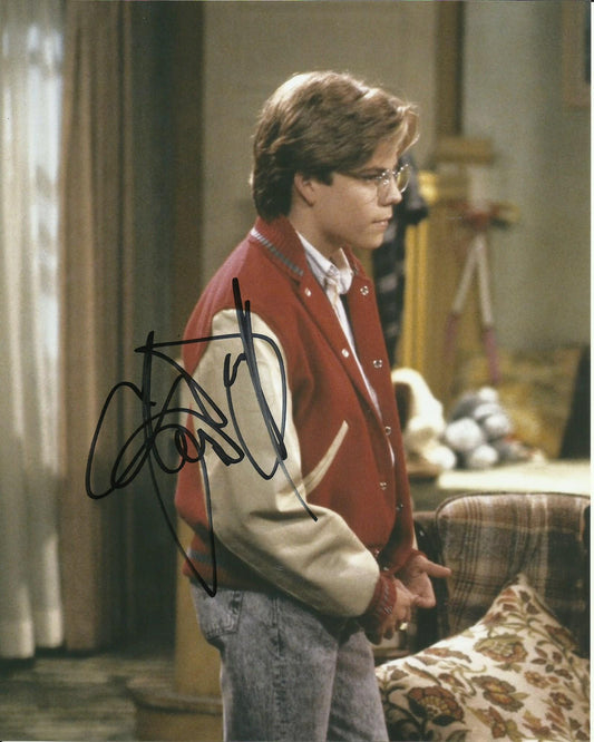 STEPHEN DORFF SIGNED ROSEANNE 10X8 PHOTO