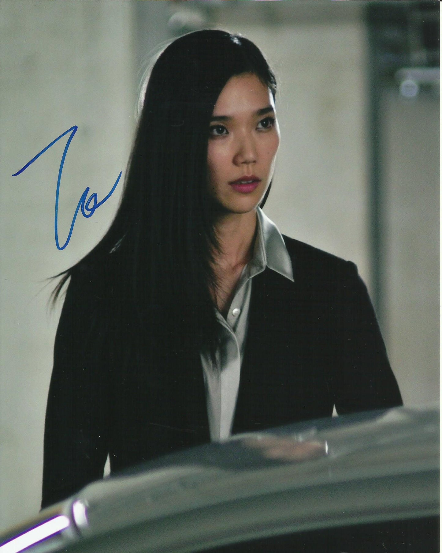TAO OKAMOTO SIGNED WOLVERINE 10X8 PHOTO (1)