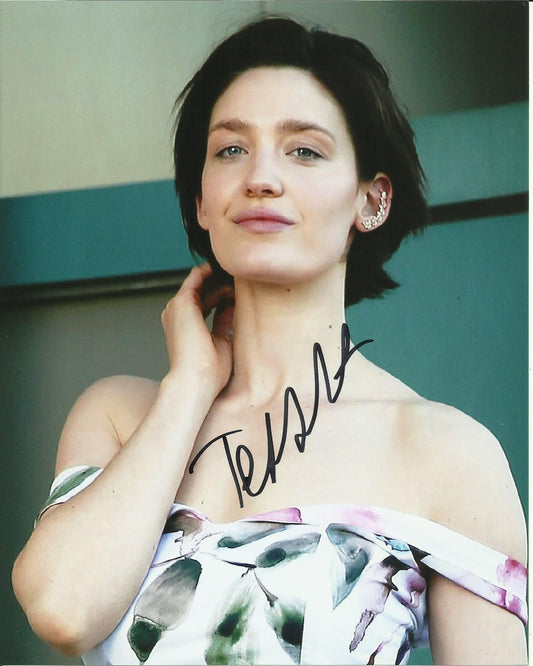 TESS HAUBRICH SIGNED SEXY 10X8 PHOTO (2)