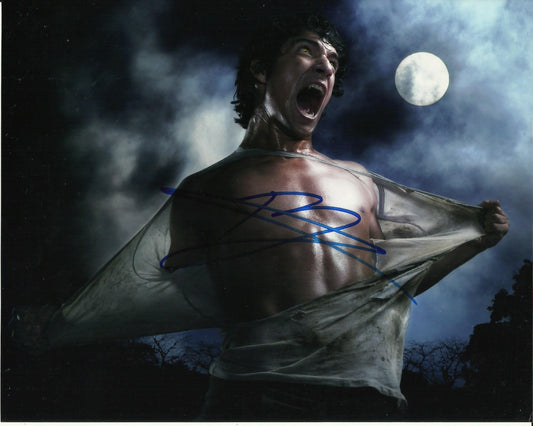 TYLER POSEY SIGNED TEEN WOLF 8X10 PHOTO (1)