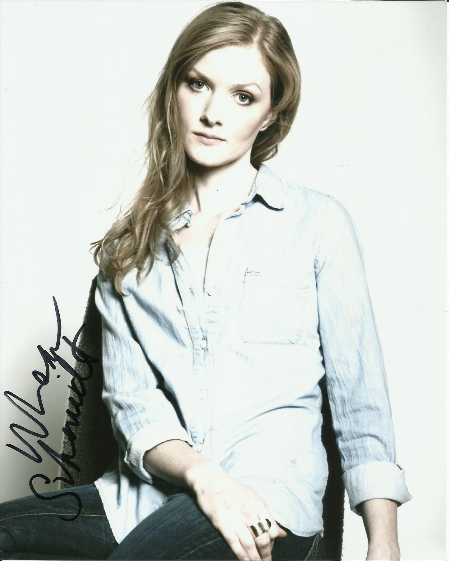 WRENN SCHMIDT SIGNED SEXY 10X8 PHOTO (2)