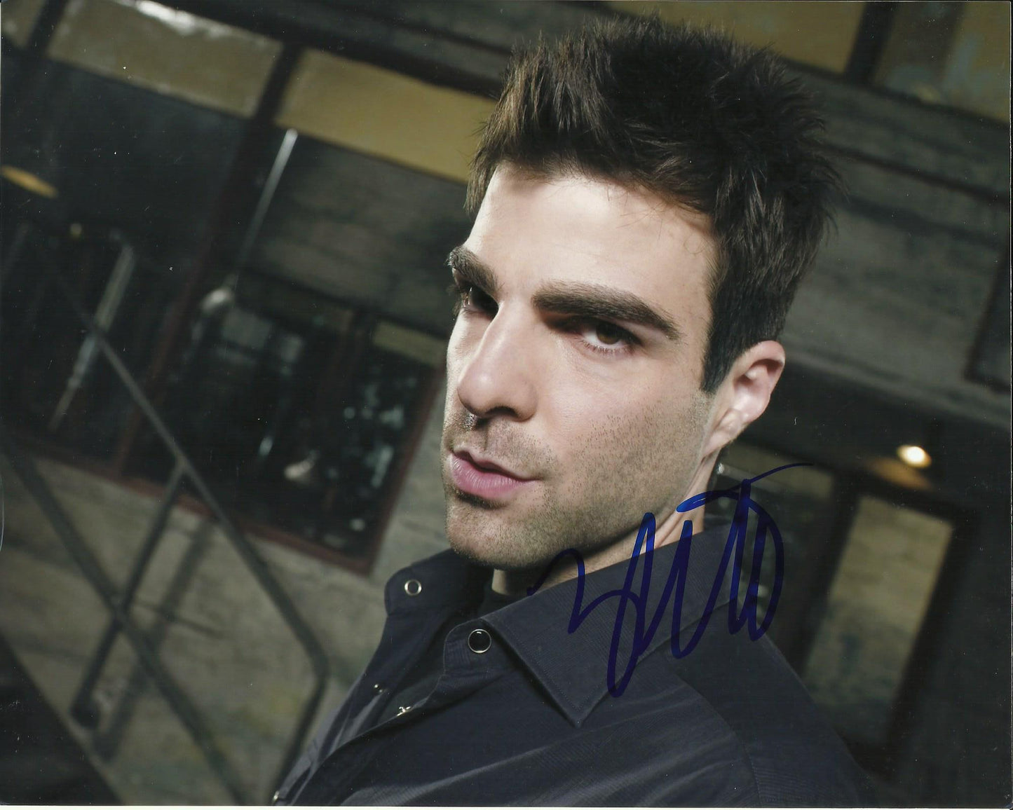 ZACHARY QUINTO SIGNED HEROES 8X10 PHOTO (2)