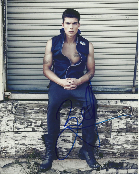 ZANE HOLTZ SIGNED COOL 8X10 PHOTO (1)