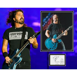 DAVE GROHL SIGNED FOO FIGHTERS PHOTO MOUNT 