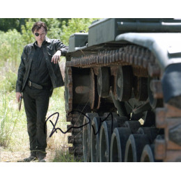 DAVID MORRISSEY SIGNED THE WALKING DEAD 8X10 PHOTO (3)