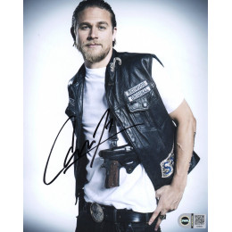 CHARLIE HUNNAM SIGNED SONS OF ANARCHY 8X10 PHOTO (2) ALSO SWAU