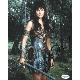LUCY LAWLESS SIGNED XENA 10X8 PHOTO (5) ALSO ACOA