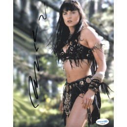 LUCY LAWLESS SIGNED XENA 10X8 PHOTO (2) ALSO ACOA