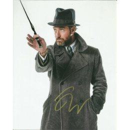 JUDE LAW SIGNED FANTASTIC BEASTS 8X10 PHOTO (2)