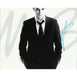MICHAEL BUBLE SIGNED 10X8 PHOTO (1)