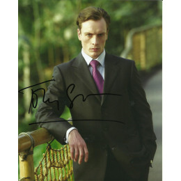 TOBY STEPHENS SIGNED DIE ANOTHER DAY 8X10 PHOTO (8)