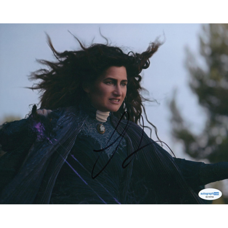KATHRYN HAHN SIGNED WANDERVISION 10X8 PHOTO (1) ALSO ACOA