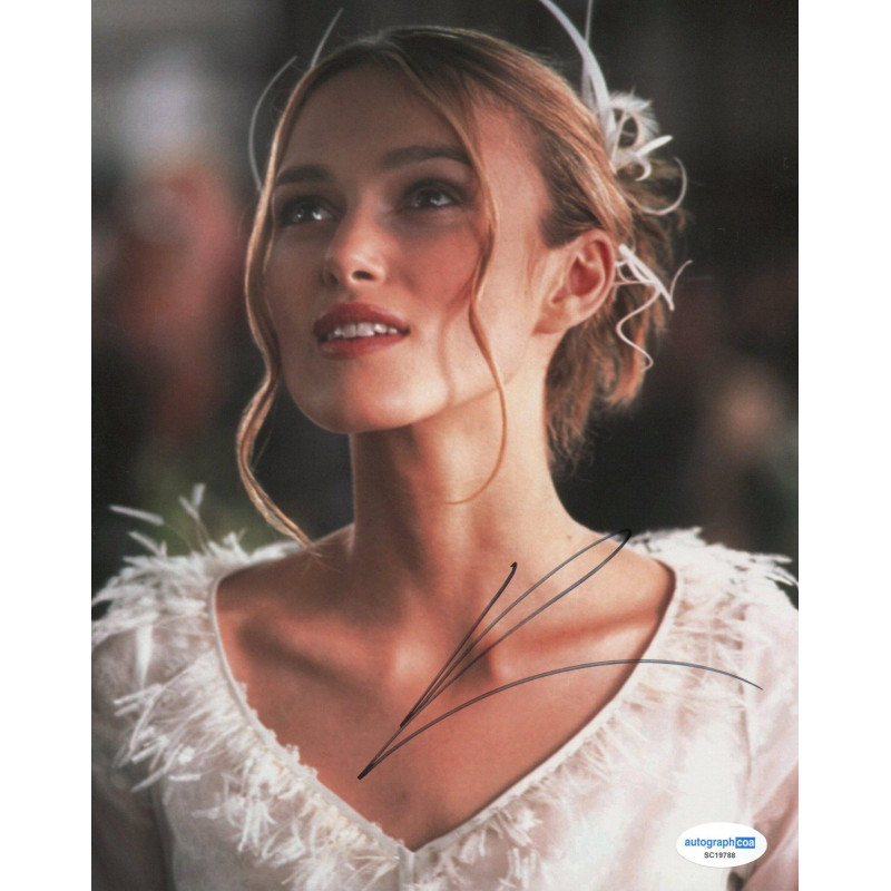 KEIRA KNIGHTLEY SIGNED LOVE ACTUALLY 10X8 PHOTO (1) ALSO ACOA CERTIFIED