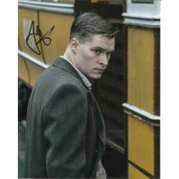 JACK REYNOR SIGNED THE MAN WITH THE IRON HEART 8X10 PHOTO (1)
