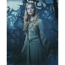 ELLE FANNING  SIGNED MALEFICENT 10X8 PHOTO (2)
