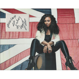 BEVERLEY KNIGHT SIGNED 14X11 PHOTO MOUNT (1)