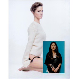 JANET MONTGOMERY SIGNED 14X11 SEXY PHOTO MOUNT (1)