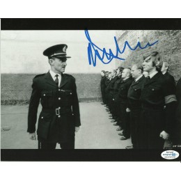 MALCOLM McDOWELL SIGNED A CLOCKWORK ORANGE 8X10 PHOTO   ALSO ACOA CERTIFIED