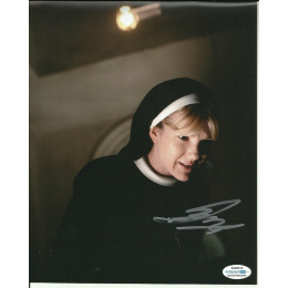 LILY RABE SIGNED AMERICAN HORROR STORY 10X8 PHOTO (3) ALSO ACOA CERTIFIED