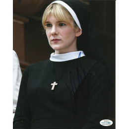 LILY RABE SIGNED AMERICAN HORROR STORY 10X8 PHOTO (2) ALSO ACOA CERTIFIED