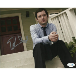 ELIJAH WOOD SIGNED COOL 8X10 PHOTO (10) ALSO ACOA CERTIFIED