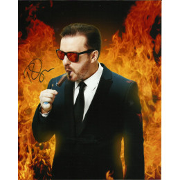 RICKY GERVAIS SIGNED COOL 8X10 PHOTO 