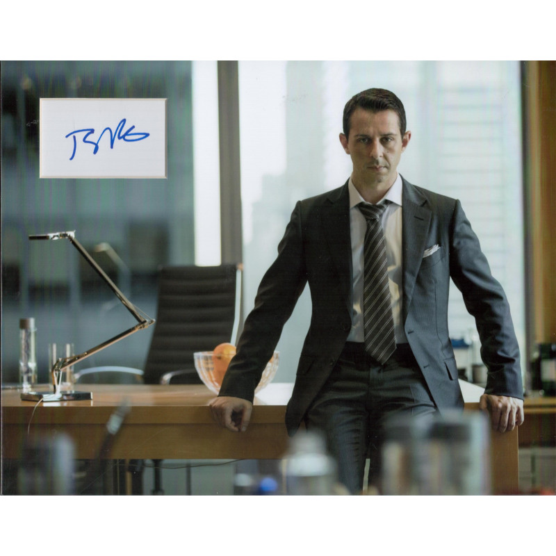 JEREMY STRONG SIGNED 14X11 SUCCESSION SMALL PHOTO MOUNT (1)