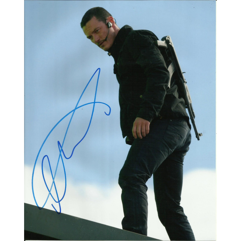 LUKE EVANS SIGNED FAST AND FURIOUS 8X10 PHOTO