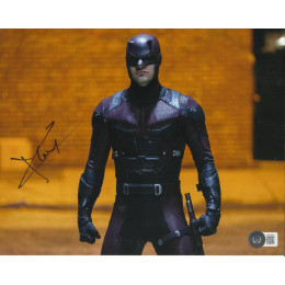 CHARLIE COX SIGNED DAREDEVIL 8X10 PHOTO (12) ALSO BECKETTS COA