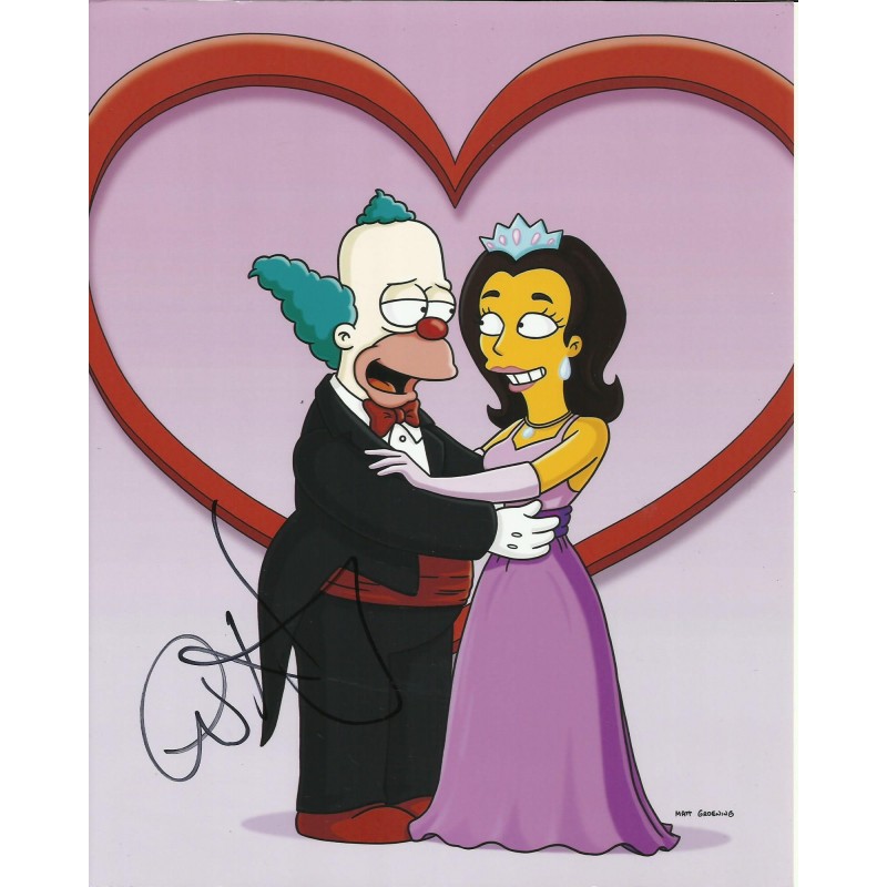 ANNE HATHAWAY SIGNED THE SIMPSONS 10X8 PHOTO 