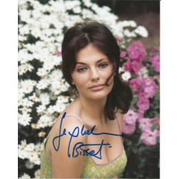 JACQUELINE BISSET SIGNED SEXY 10X8 PHOTO (1)