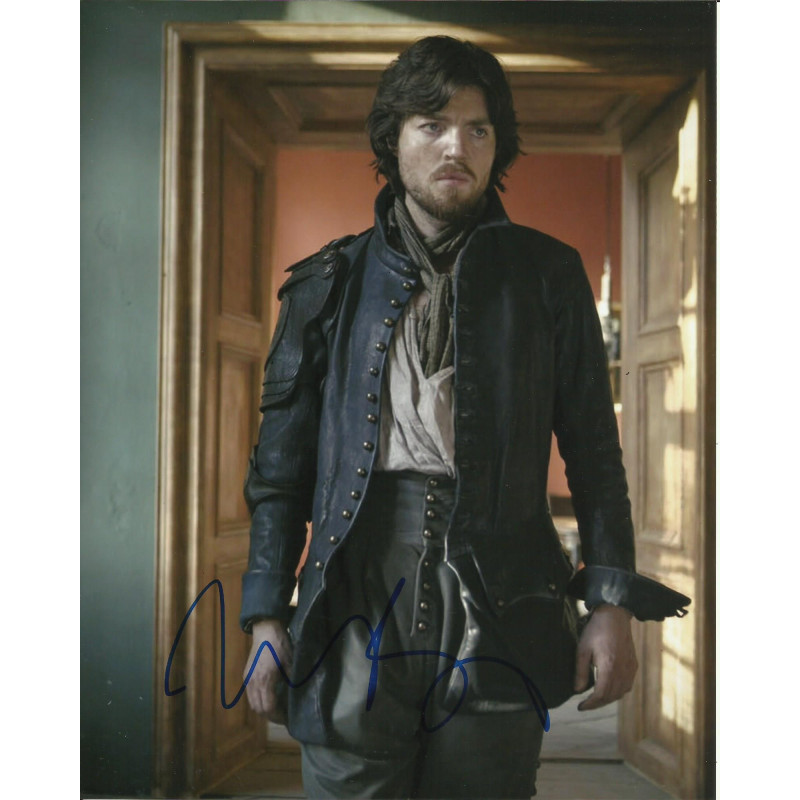 TOM BURKE SIGNED THE MUSKETEERS 10X8 PHOTO (5)