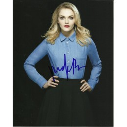 MADELINE BREWER SIGNED SEXY 10X8 PHOTO (3)