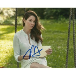 MICHELLE MONAGHAN SIGNED SEXY 10X8 PHOTO (1)
