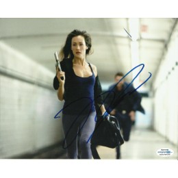 MAGGIE Q SIGNED SEXY NIKITA 10X8 PHOTO (1) ALSO ACOA CERTIFIED