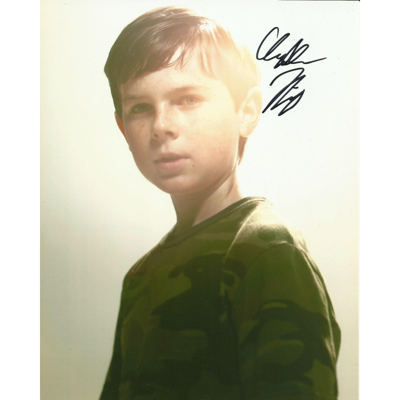 CHANDLER RIGGS SIGNED THE WALKING DEAD 8X10 PHOTO (2)