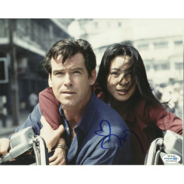 MICHELLE YEOH SIGNED TOMORROW NEVER DIES 10X8 PHOTO (3), ALSO ACOA CERTIFIED