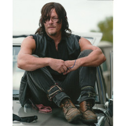 NORMAN REEDUS SIGNED THE WALKING DEAD 8X10 PHOTO (8)