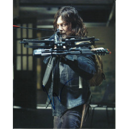 NORMAN REEDUS SIGNED THE WALKING DEAD 8X10 PHOTO (12)