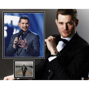 MICHAEL BUBLE SIGNED PHOTO MOUNT (1)