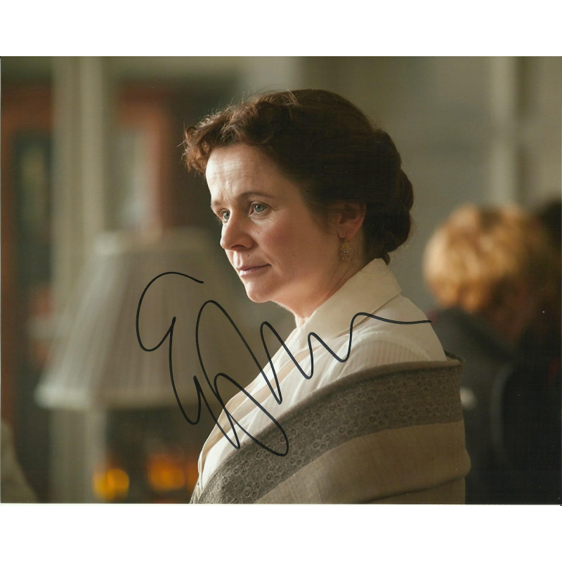 EMILY WATSON SIGNED TESTAMENT OF YOUTH 10X8 PHOTO (1)