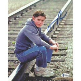 C THOMAS HOWELL SIGNED YOUNG 8X10 PHOTO BECKETTS